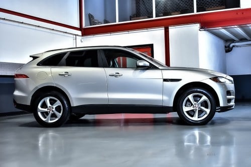 2017 Jaguar F-Pace 35t SUV Premium 3,0L V6 till salu (bild 9 av 82)