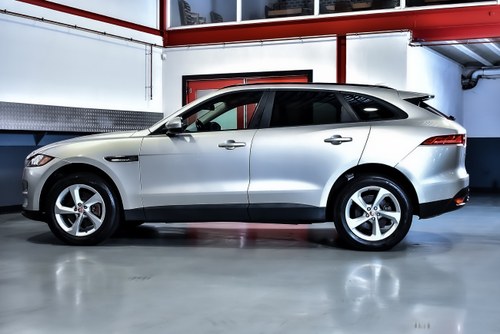 2017 Jaguar F-Pace 35t SUV Premium 3,0L V6 till salu (bild 21 av 82)