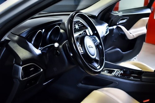 2017 Jaguar F-Pace 35t SUV Premium 3,0L V6 till salu (bild 34 av 82)