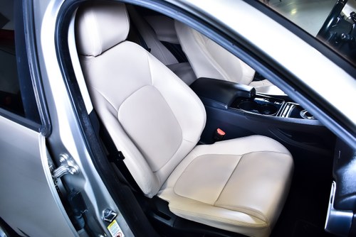 2017 Jaguar F-Pace 35t SUV Premium 3,0L V6 till salu (bild 43 av 82)