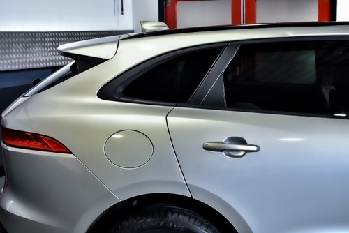 2017 Jaguar F-Pace 35t SUV Premium 3,0L V6 till salu (bild 58 av 82)