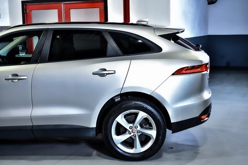 2017 Jaguar F-Pace 35t SUV Premium 3,0L V6 till salu (bild 70 av 82)