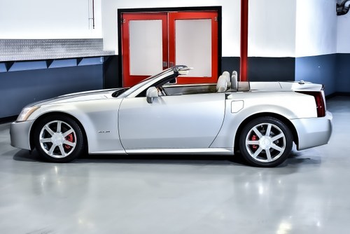 2005 Cadillac XLR Convertible 279CI V8 For Sale (picture 23 of 94)