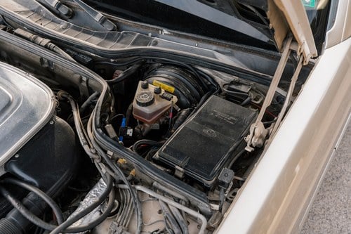 1990 Mercedes-Benz C126 560SEC à venda (imagem 113 de 177)