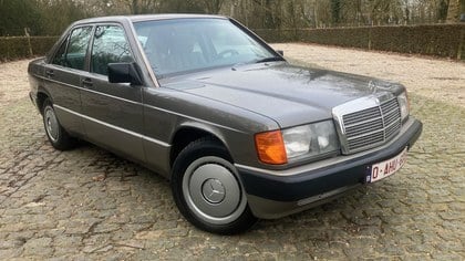 Mercedes 190 190 D (2.0)