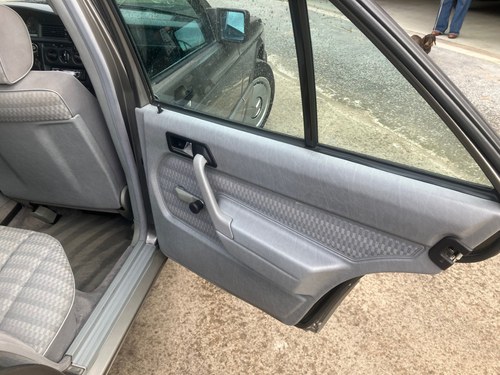 1990 Mercedes-Benz W201 190D 2L Manual till salu (bild 18 av 45)