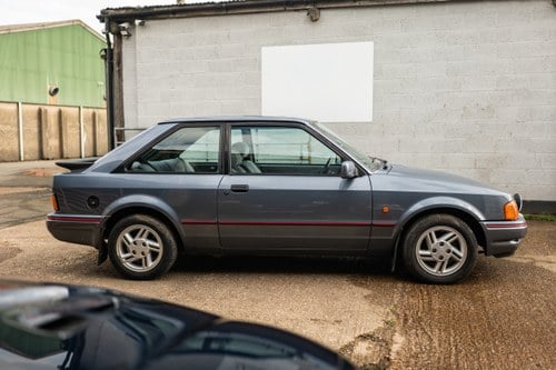 1985 Ford Escort XR3i In vendita (immagine 15 di 216)