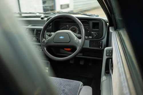 1985 Ford Escort XR3i In vendita (immagine 62 di 216)