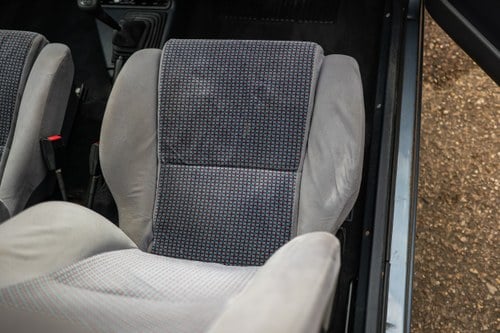 1985 Ford Escort XR3i In vendita (immagine 63 di 216)