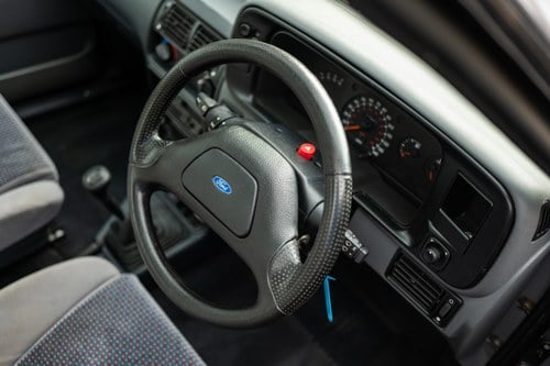 1985 Ford Escort XR3i In vendita (immagine 65 di 216)