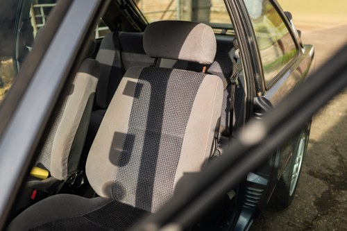 1985 Ford Escort XR3i In vendita (immagine 110 di 216)