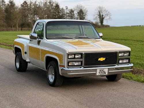 1975 Chevrolet C10 stepside square body A vendre