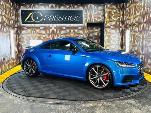 2017 AUDI TTS Black Edition À venda