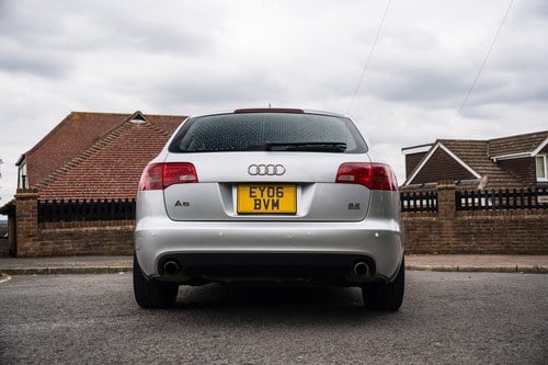 2006 Audi A6 3.2 FSI Quattro Avant Te koop (foto 10 van 144)