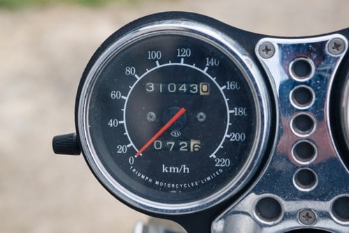 1997 Triumph Thunderbird 900 zum Verkauf (Bild 23 von 97)