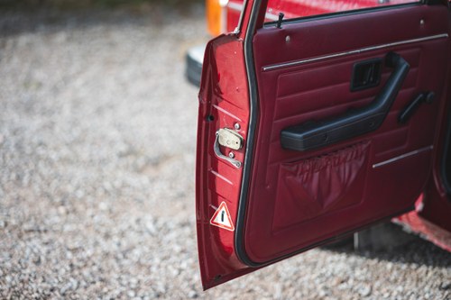 1974 Volvo 145 DL 32,650 miles from new For Sale (picture 43 of 177)