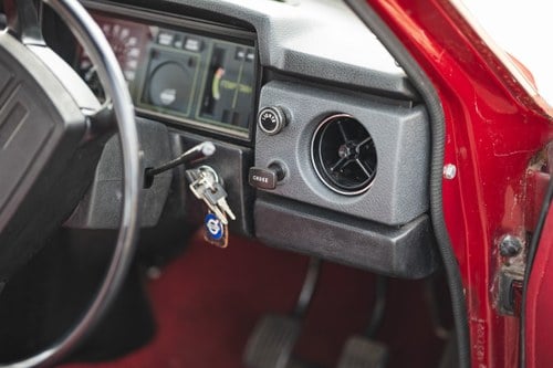 1974 Volvo 145 DL 32,650 miles from new For Sale (picture 67 of 177)