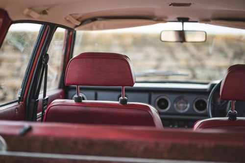 1974 Volvo 145 DL 32,650 miles from new For Sale (picture 76 of 177)