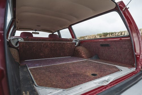 1974 Volvo 145 DL 32,650 miles from new For Sale (picture 96 of 177)