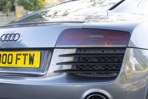 2013 Audi R8 Type 42 4.2L V8 FSI Quattro Coupe till salu (bild 64 av 93)