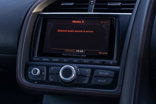 2013 Audi R8 Type 42 4.2L V8 FSI Quattro Coupe till salu (bild 34 av 93)