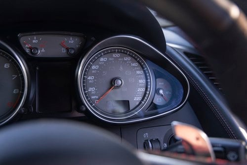 2013 Audi R8 Type 42 4.2L V8 FSI Quattro Coupe till salu (bild 44 av 93)
