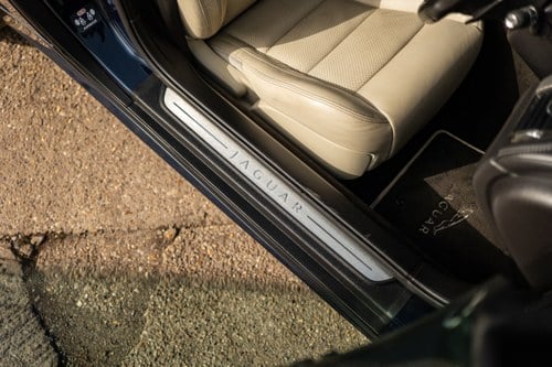 2009 Jaguar XKR zum Verkauf (Bild 54 von 282)