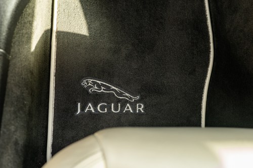 2009 Jaguar XKR zum Verkauf (Bild 135 von 282)