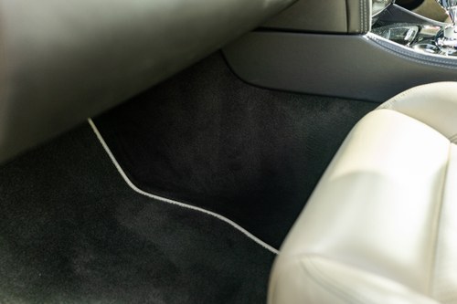 2009 Jaguar XKR zum Verkauf (Bild 136 von 282)