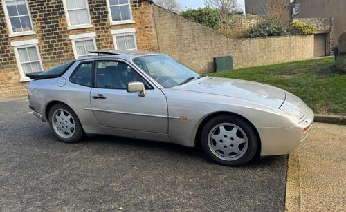 1989 PORSCHE 944 S2 Vente aux enchères