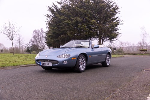 2001 Jaguar XKR Convertible (X100) For Sale (picture 4 of 244)