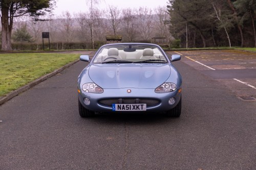 2001 Jaguar XKR Convertible (X100) For Sale (picture 8 of 244)