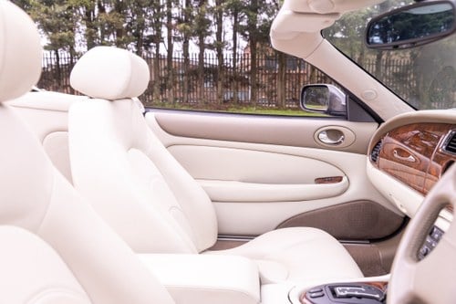 2001 Jaguar XKR Convertible (X100) For Sale (picture 76 of 244)