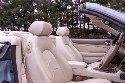2001 Jaguar XKR Convertible (X100) For Sale (picture 78 of 244)