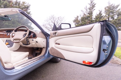 2001 Jaguar XKR Convertible (X100) For Sale (picture 81 of 244)