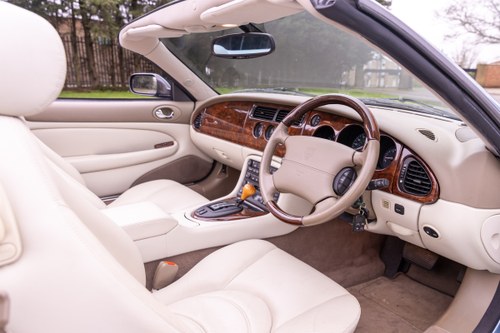 2001 Jaguar XKR Convertible (X100) For Sale (picture 84 of 244)