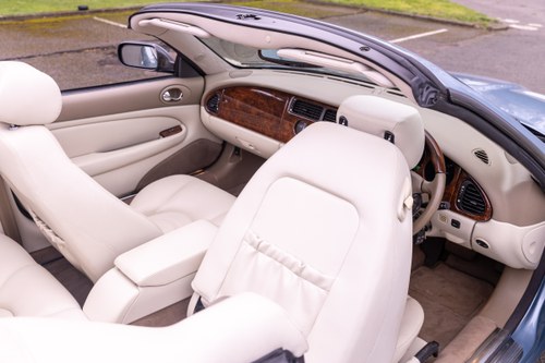 2001 Jaguar XKR Convertible (X100) For Sale (picture 94 of 244)