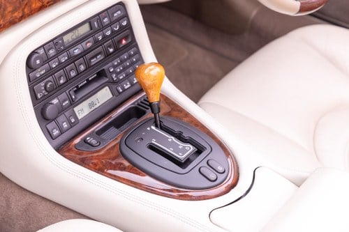 2001 Jaguar XKR Convertible (X100) For Sale (picture 106 of 244)