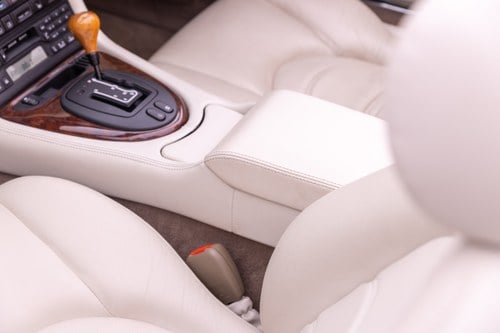 2001 Jaguar XKR Convertible (X100) For Sale (picture 110 of 244)