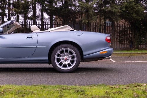 2001 Jaguar XKR Convertible (X100) For Sale (picture 186 of 244)