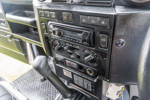 2008 Land Rover Defender 110 In vendita (immagine 48 di 200)