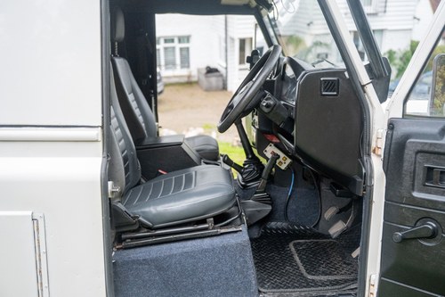 2008 Land Rover Defender 110 In vendita (immagine 53 di 200)