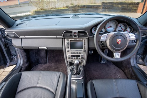 2005 Porsche 997.1 911 Carrera 2 3.8S Manual Te koop (foto 32 van 202)