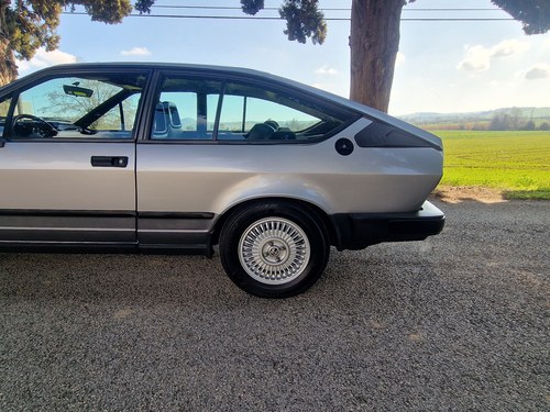 1985 Alfa Romeo Alfetta GTV 2.0 till salu (bild 22 av 95)