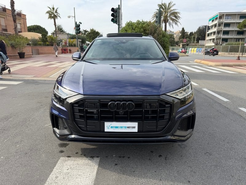 2022 Audi Q8 - 2 2022 Audi Q8 - 2