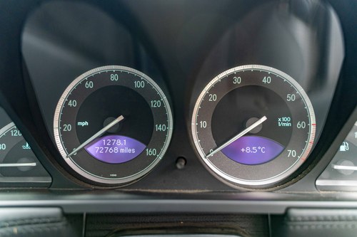 2004 Mercedes-Benz R230 SL500 à venda (imagem 29 de 108)