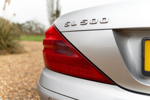 2004 Mercedes-Benz R230 SL500 à venda (imagem 63 de 108)