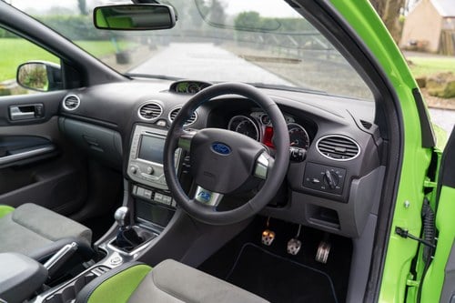 2011 Ford Focus RS Mk2 - 1,300 miles For Sale (picture 31 of 97)