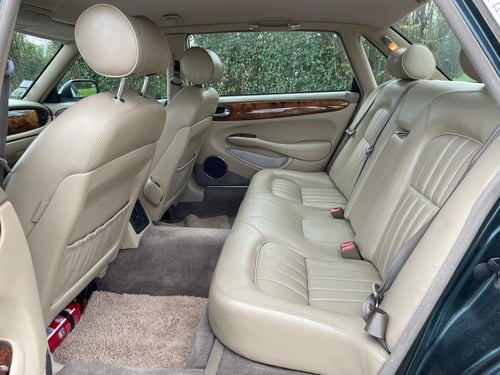 1997 Jaguar X308 XJ8 4L Sovereign LWB till salu (bild 40 av 145)