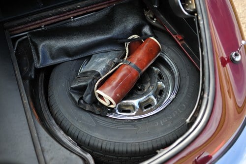 1972 Jaguar E-Type Series 3 V12 2+2 à venda (imagem 52 de 135)